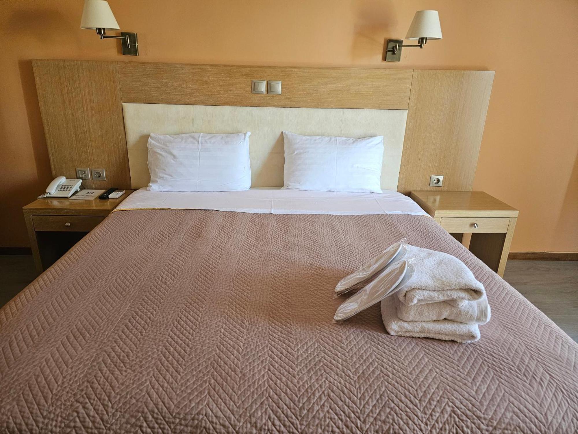 Hotel Idillion Vília Zewnętrze zdjęcie