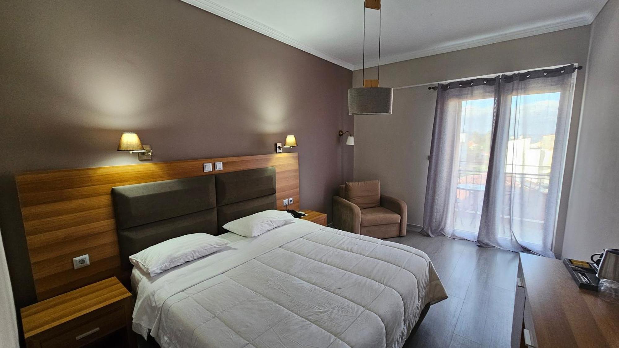 Hotel Idillion Vília Zewnętrze zdjęcie