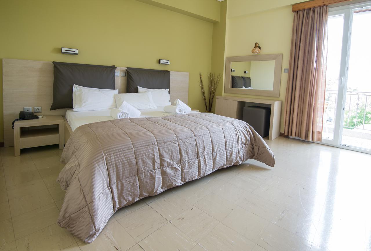 Hotel Idillion Vília Zewnętrze zdjęcie