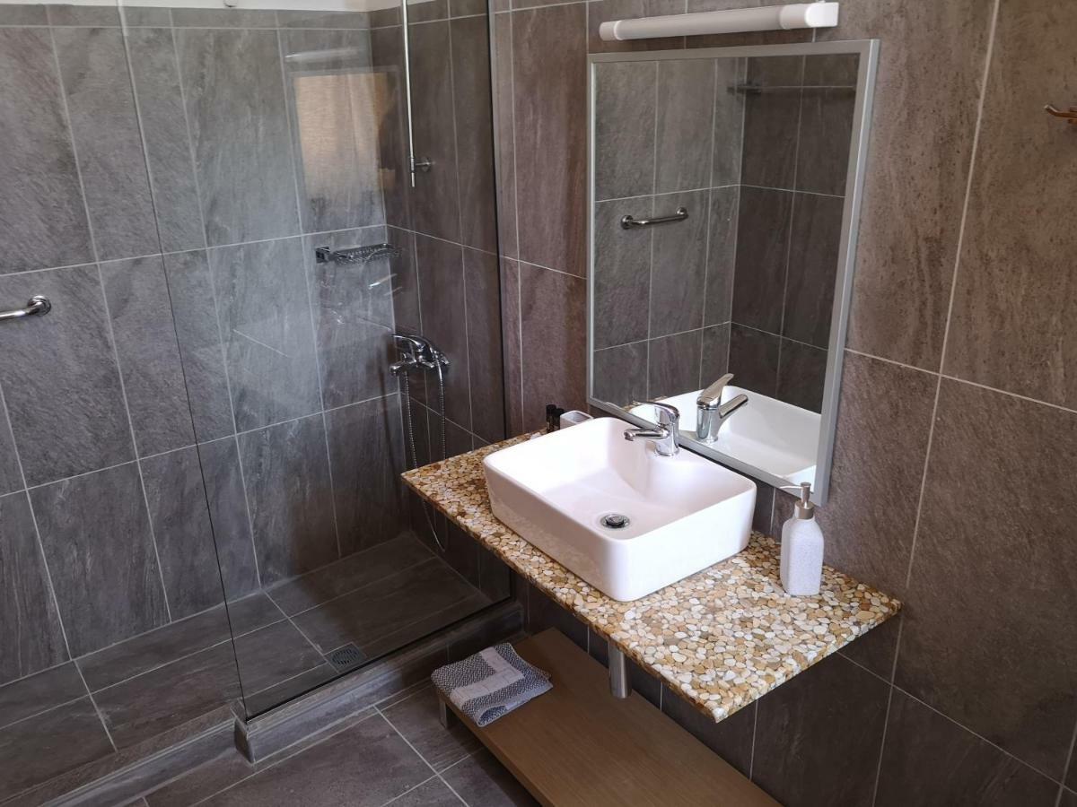 Hotel Idillion Vília Zewnętrze zdjęcie